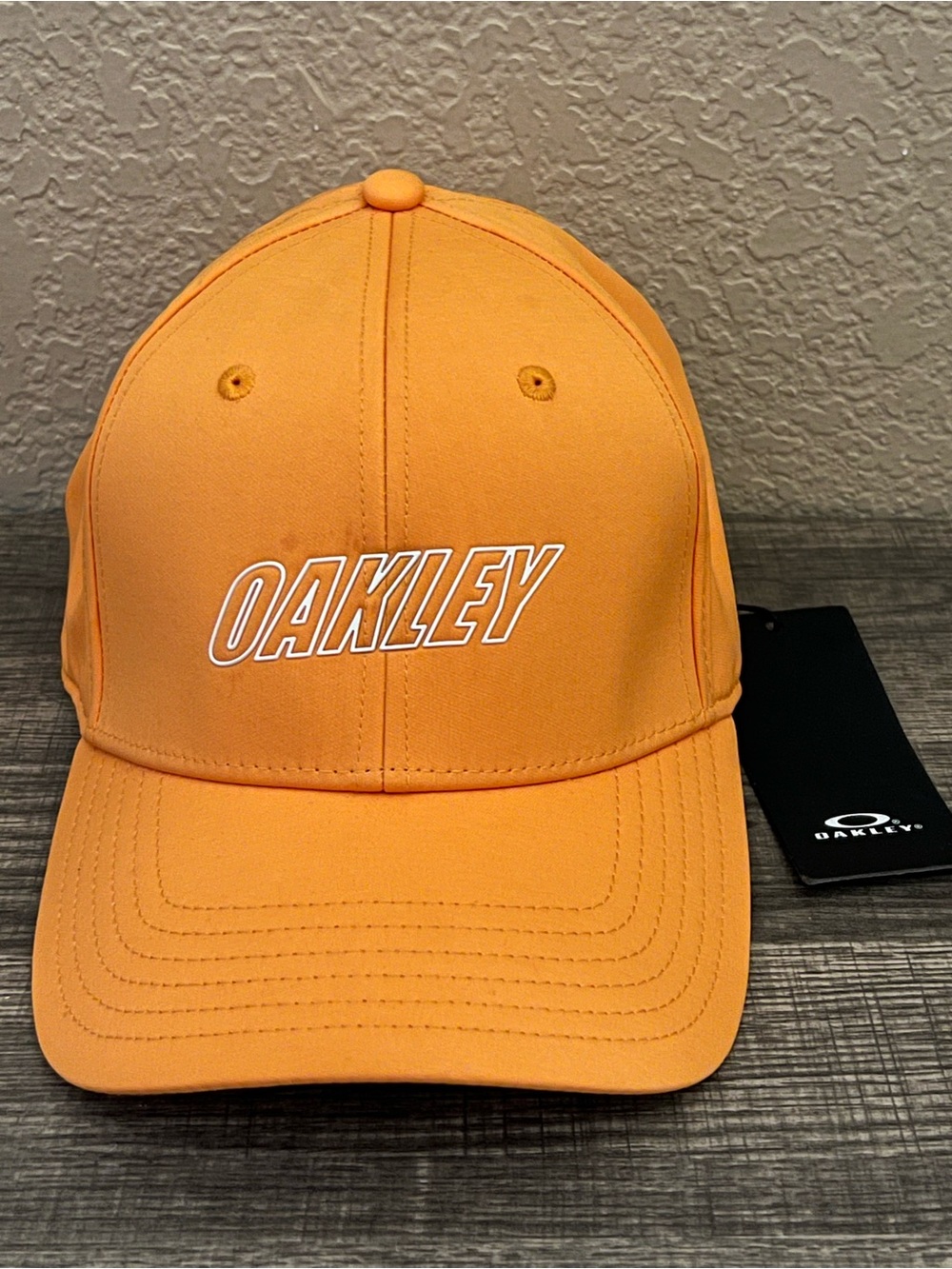 New Oakley Men's 6 Panel Waved Flex Fit Gatorade Mens Cap Hat